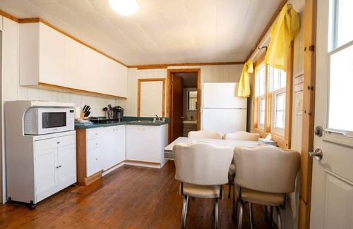 Tobermory Cabin | Waterfront Cottage | Fire Pit & Kayaks | Tobermory