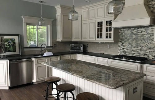 Cameron House | Waterfront Cottage on Keuka Lake – Your New York Wine Country Escape!