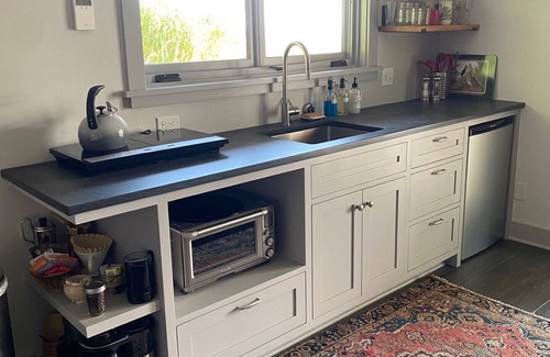 Ilwaco Cottage | Waterfront Cottage With Outdoor Soaking Tub and Private Pier
