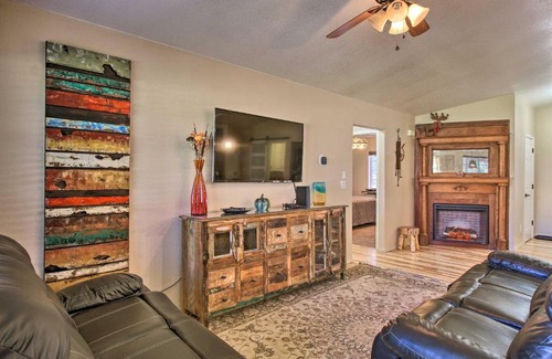 Show Low House | Waterfront Country Club Home with Fire Pit!