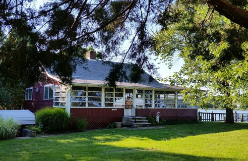 Cobb Island Cabin | WATERFRONT - Cranberry Cottage on Cobb Island, MD