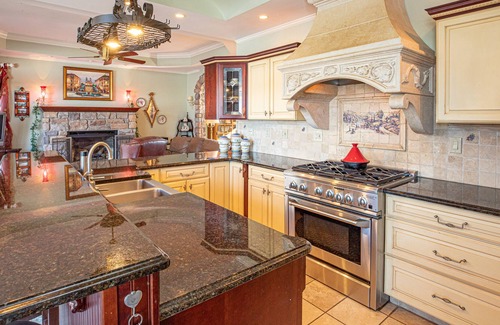 De Ruyter House | Waterfront DeRuyter Lake 3-story Sleeps 8 Gourmet Kitchen in Finger Lakes Region