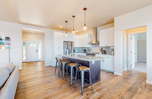 Port Ludlow House | Waterfront dream home with unparalleled views, gas fireplace, & washer/dryer