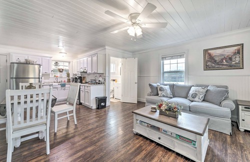 Dunlap Cottage | Waterfront Dunlap Cottage: Large Yard + Views
