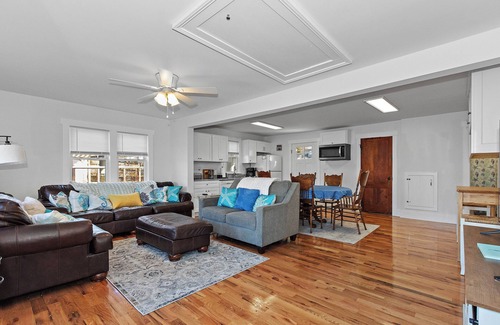 Waterford House | Waterfront Escape- 3BR Coastal Cottage w/Boat Launch & Near Niantic Main Street