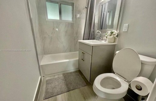 Lauderdale Isles House | Waterfront Escape 3 bed 2 bath
