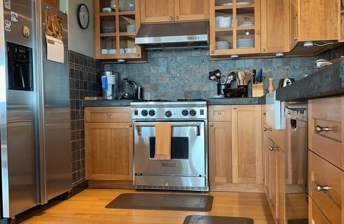 Friday Harbor House | Waterfront Escape with Hot Tub