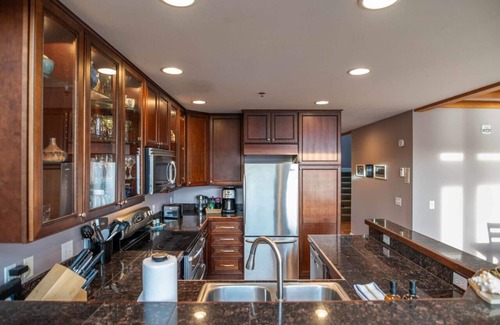 Homer House | Waterfront escape with a private deck!