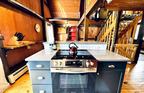 Conway House | Waterfront Farmhouse Charm - Paradise on Pequawket
