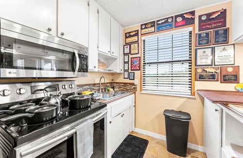 Northside Cabin | Waterfront Fishing Lodge, King Bed, Stovepipe Fireplace