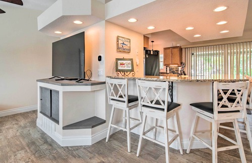 Inglis House | Waterfront Florida Vacation Rental w/ Dock!