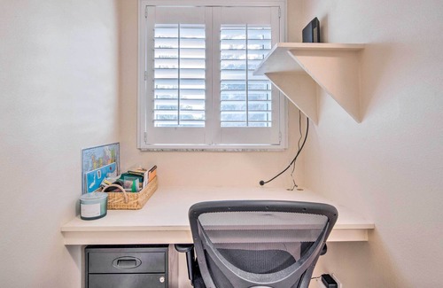 Inglis House | Waterfront Florida Vacation Rental w/ Dock!