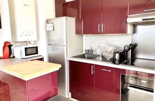 Canet-Plage Apartment | Waterfront apartment with private parking