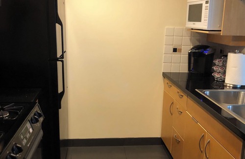 Yaletown Apartment | Waterfront Furnished 2 Bed/2 Bath Condo Yaletown Vancouver