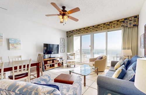 Destin Condo | Waterfront getaway with unobstructed beach views, pool & gym