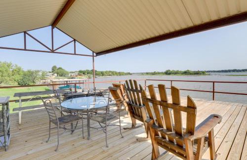 Dennis House | Waterfront Granbury House with Deck and Private Dock!