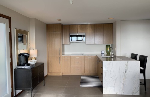 Three Tree Point House | Waterfront Guesthouse - Stunning Water & Mountain Views plus Fire Pit