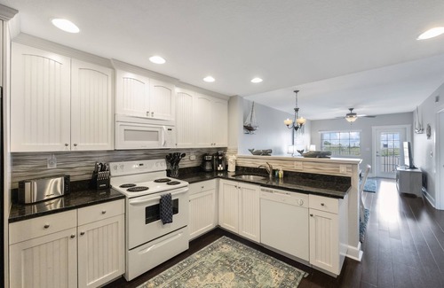 Indian Rocks Beach Condo | Waterfront, Harbourside, Water Park, Beach, #5515
