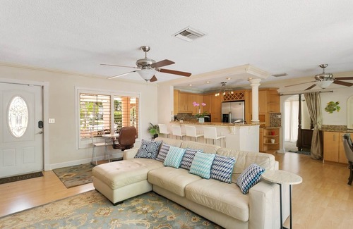 Pompano Isles House | Waterfront HEATED Pool HOT TUB Home by the Sea