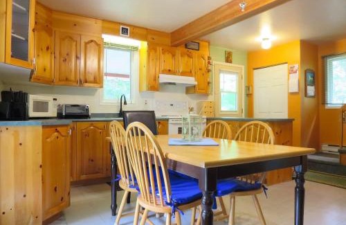 Blue Sea House | Waterfront hiking trails ATV Skidoo