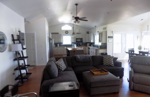 Littleton House | Waterfront Home ! 4 Bedrooms 4 Baths- plus bonus room -max occupancy 8 adults