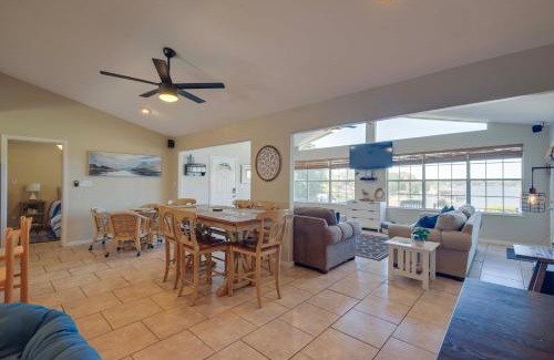 Granbury House | Waterfront Home on Private Lake Granbury Cove