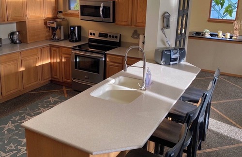 Wapato Point House | Waterfront Home on the shores of Lake Chelan at Wapato Point Resort