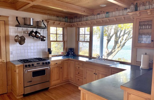 Eastsound House | Waterfront home, stunning sunsets, sleeps 11