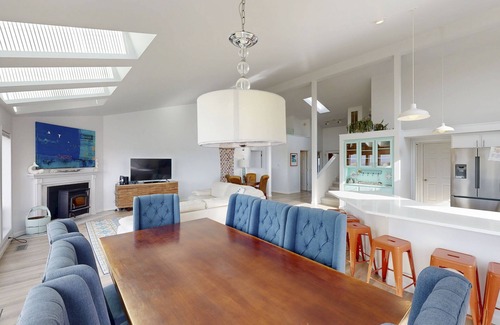 Bayshore House | Waterfront Home w/Private Hot Tub, Ping-Pong, Free WiFi, & Washer/Dryer