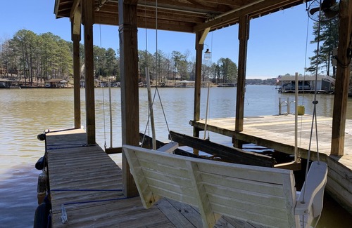 Henrico House | Waterfront Home! Where Family, Fun, and Relaxation Meet!