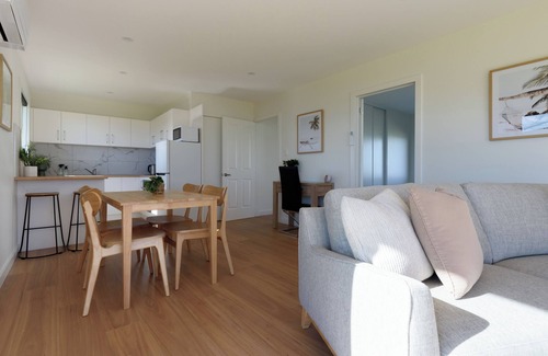 Low Head House | Waterfront Home with a View and Deck