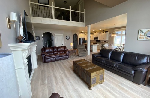 Sturgeon Bay House | Waterfront Home With Swimming Pond - 61 - 5 star reviews FREE 2 HOUR PONTOON