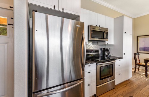 Waldport House | Waterfront home with amazing views & hot tub - public water access 1 mile away