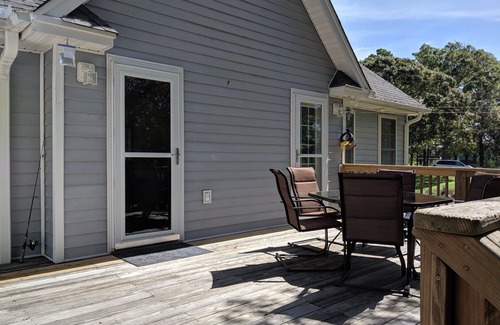Shallotte House | Waterfront home with fishing dock