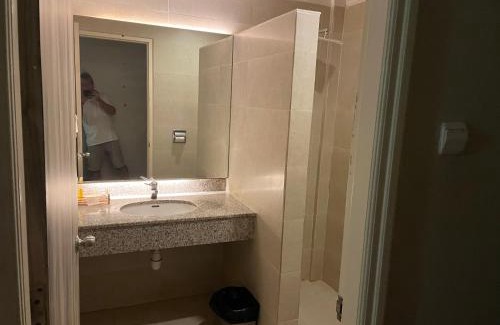 Bintulu House | Waterfront Homestay
