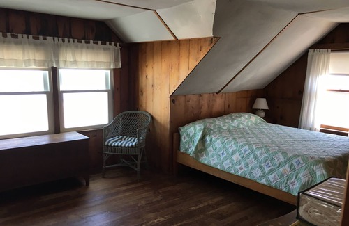 Old Lyme Cottage | Waterfront House On Gorgeous Old Lyme Shores Beach - Sleeps 7 +