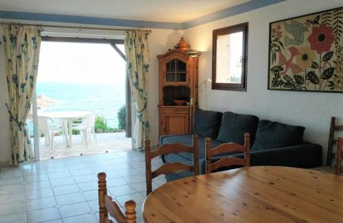 Antheor House | Waterfront House With Sea View