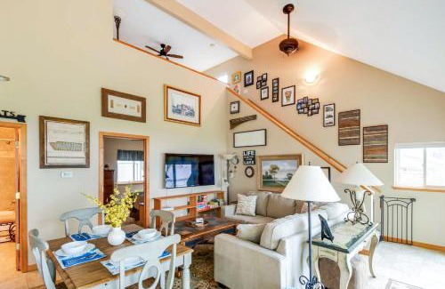 Elwood House | Waterfront Johnson Lake Getaway with Fire Pit!