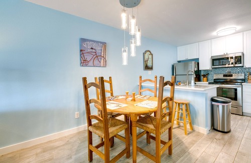 Key Allegro Condo | Waterfront Key Allegro Condo w/Balcony & Pool
