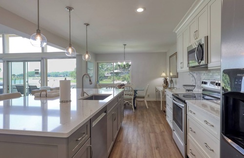 Hilton Head Island Condo | WATERFRONT LUXURY VILLA WITH DOCK, BEACH & PET-FRIENDLY HILTON HEAD