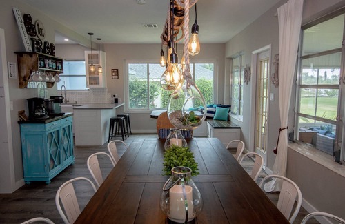 Winter Haven House | Waterfront Lakehouse, Private Dock, Tiki Bar, Playground, Near Legoland | Lake Idylwild Delight