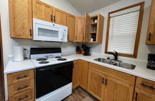 Eau Claire House | Waterfront legacy farm cottage house with WiFi, AC in lovely Eau Claire