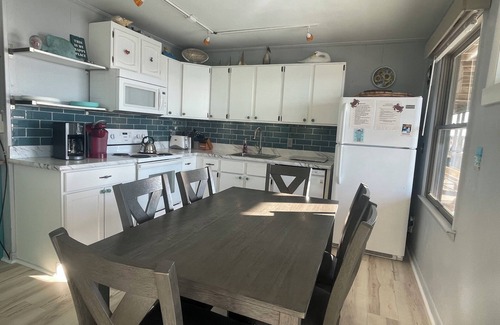 Chincoteague Condo | Waterfront! Light House views…
