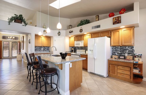 Chandler House | Waterfront luxury home in the desert!
