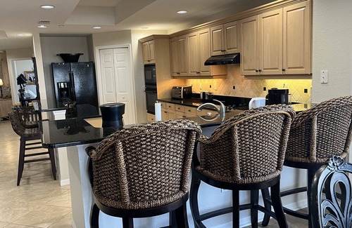 Belle Vista Condo | Waterfront Luxury Bella Marguerite Condo - St Pete Beach near Don Cesar Resort