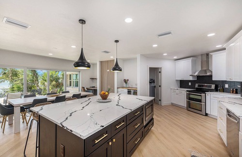St. Petersburg - Clearwater House | Waterfront Luxury with Sunset Views & Pool in St. Petersburg