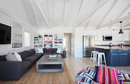 Lion Head Beach House | Waterfront Modern Retreat - Heated Pool & Spa