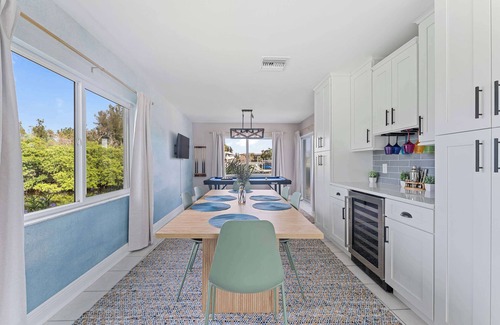 Bay Crest Park House | Waterfront Oasis Canal Views Boat Access Sleeps 10