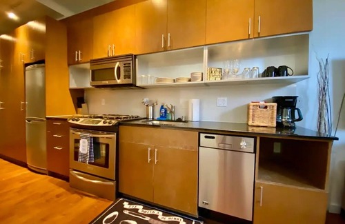 Downtown Seattle Apartment | Waterfront Oasis in the Heart of Downtown Seattle