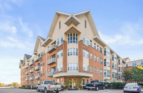 Inner Harbor Condo | Waterfront oasis near the Inner Harbornn